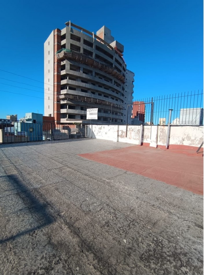 Gran oportunidad de 1ra casa DEPARTAMENTO DE 3 AMB EN AVELLANEDA CENTRO A 5 MINUTOS DE CABA