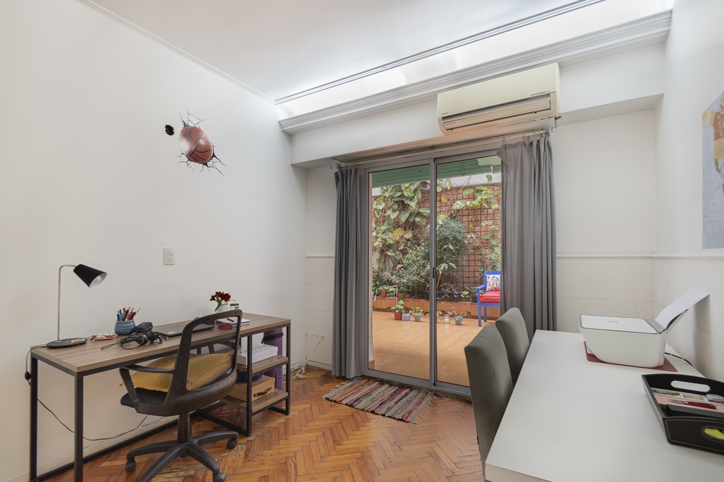 DEPARTAMENTO EN PB- 4 AMBIENTES CON 2 PATIOS-AVELLANEDA CENTRO