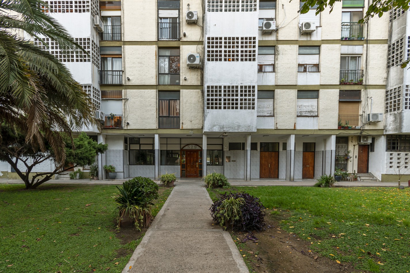 Departamento 3 ambientes en complejo cerrado - Avellaneda Centro