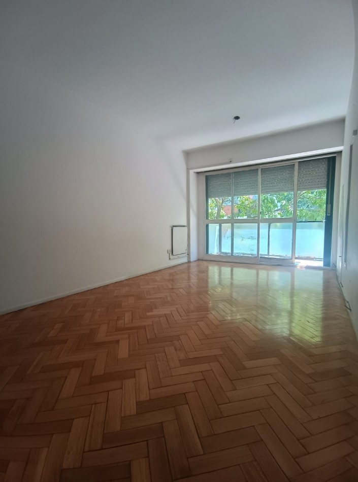 DEPARTAMENTO 3 AMB AL FRENTE A 1 CUADRA DE AV. RIVADAVIA