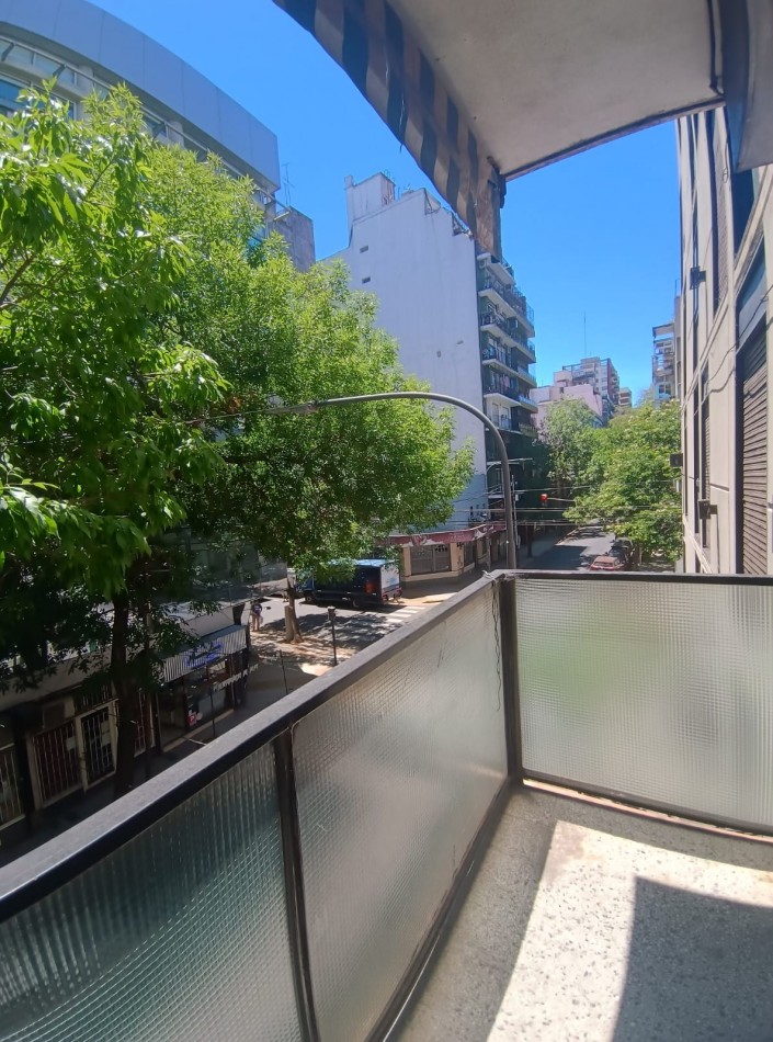 DEPARTAMENTO 3 AMB AL FRENTE A 1 CUADRA DE AV. RIVADAVIA