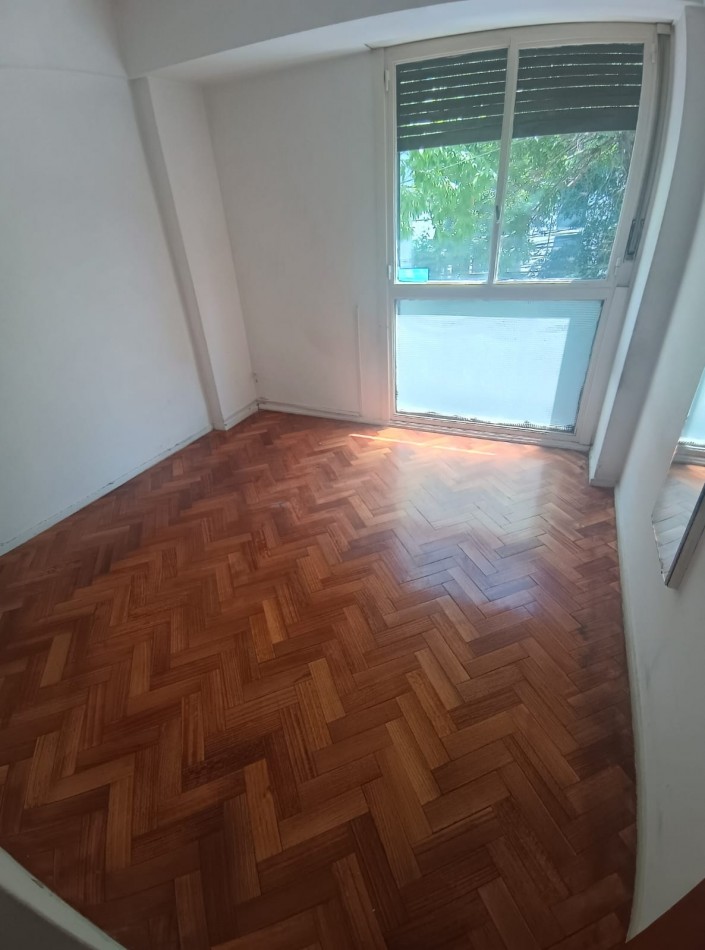 DEPARTAMENTO 3 AMB AL FRENTE A 1 CUADRA DE AV. RIVADAVIA