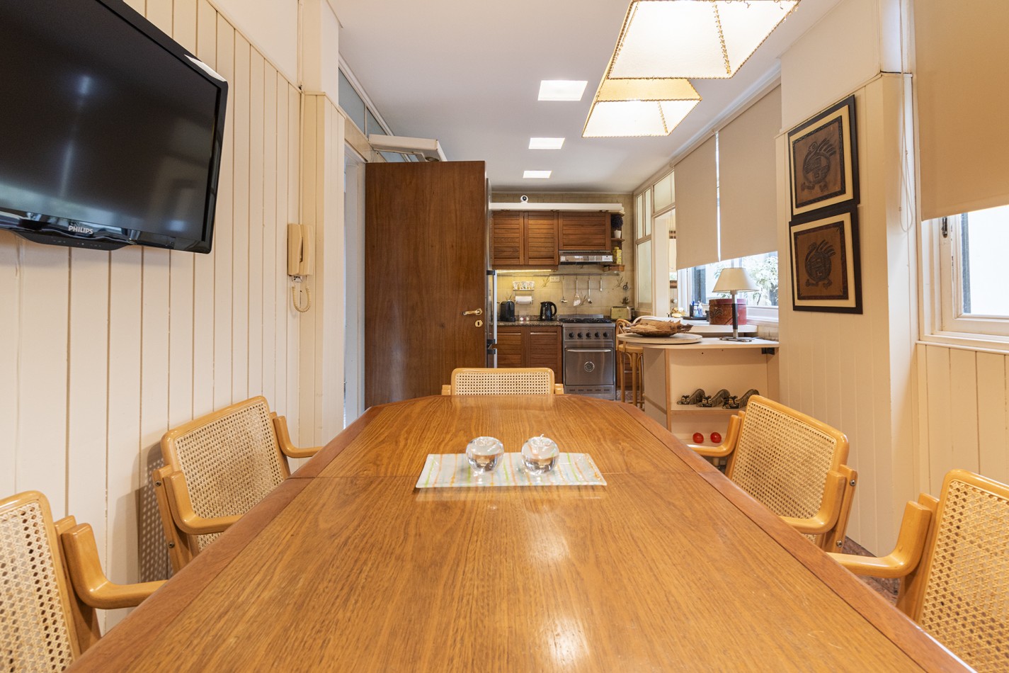 VENTA Excelente Departamento 4 ambientes en altura con cochera - Avellaneda Centro.