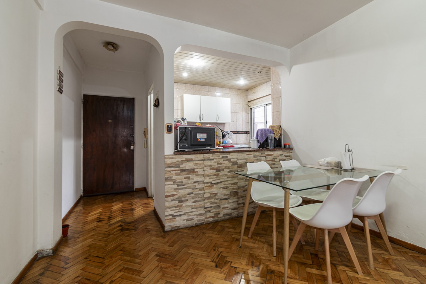 VENTA DEPARTAMENTO 3 AMB- PISO 10 C/COCHERA