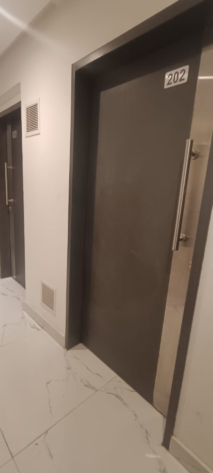 ALQUILER DEPARTAMENTO AMOBLADO AL FRENTE C/SUM Y LAUNDRY