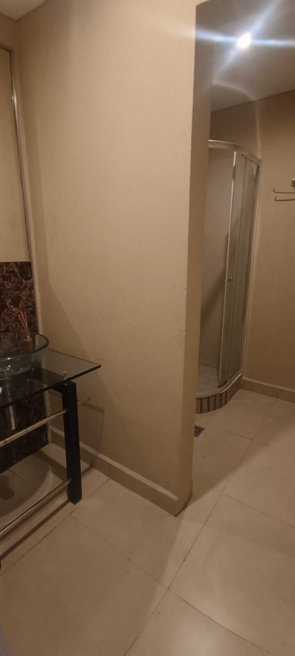 ALQUILER DEPARTAMENTO AMOBLADO AL FRENTE C/SUM Y LAUNDRY