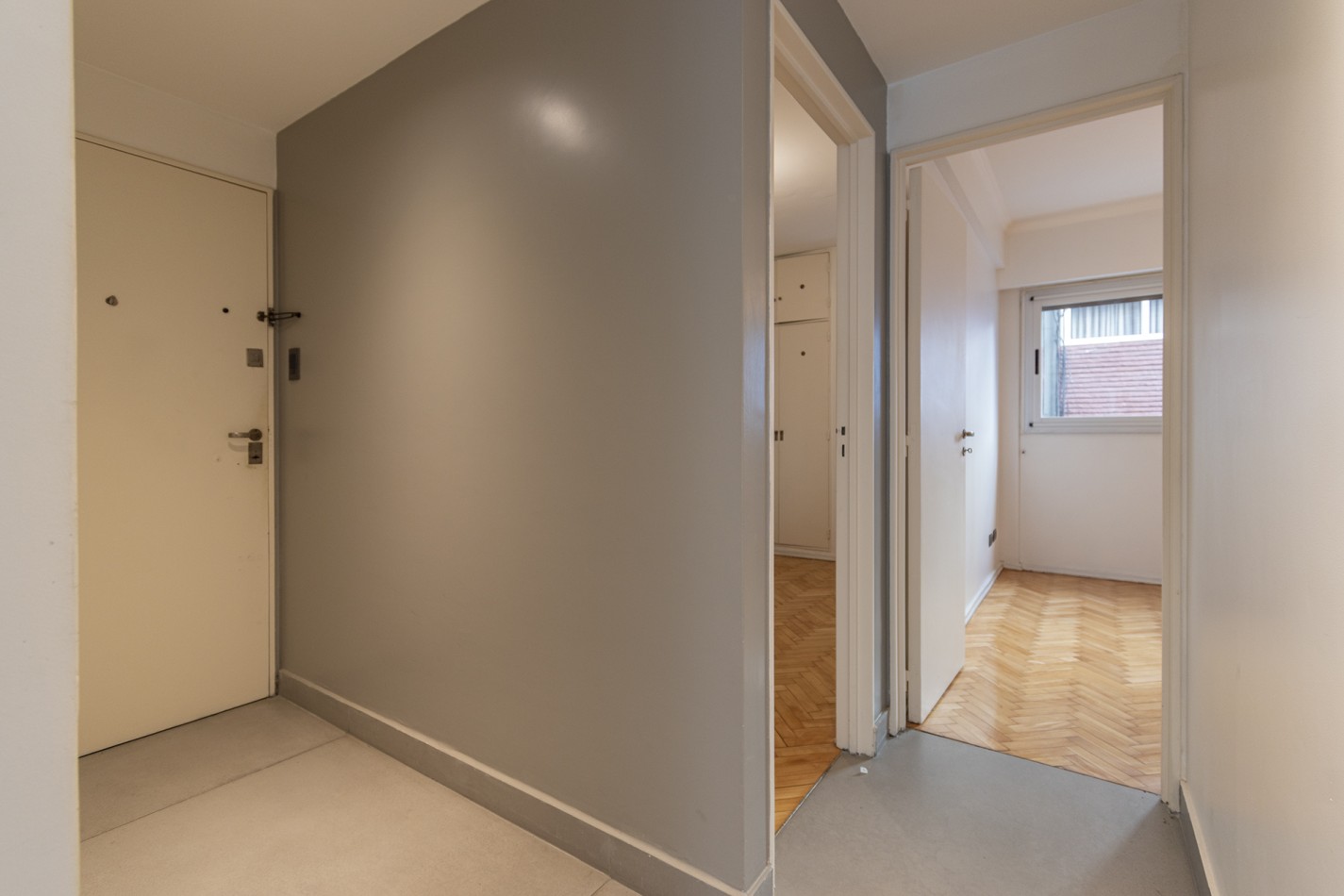 VENTA IMPECABLE DEPARTAMENTO 3 AMB, AL FRENTE C/ COCHERA- BARRIO LAS CAÑITAS- CAPITAL FEDERAL