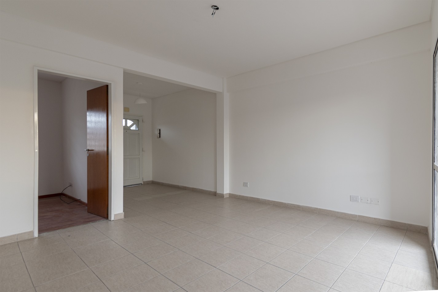 DEPARTAMENTO EN ALQUILER DE 2 AMB CON BALCON AL FRENTE