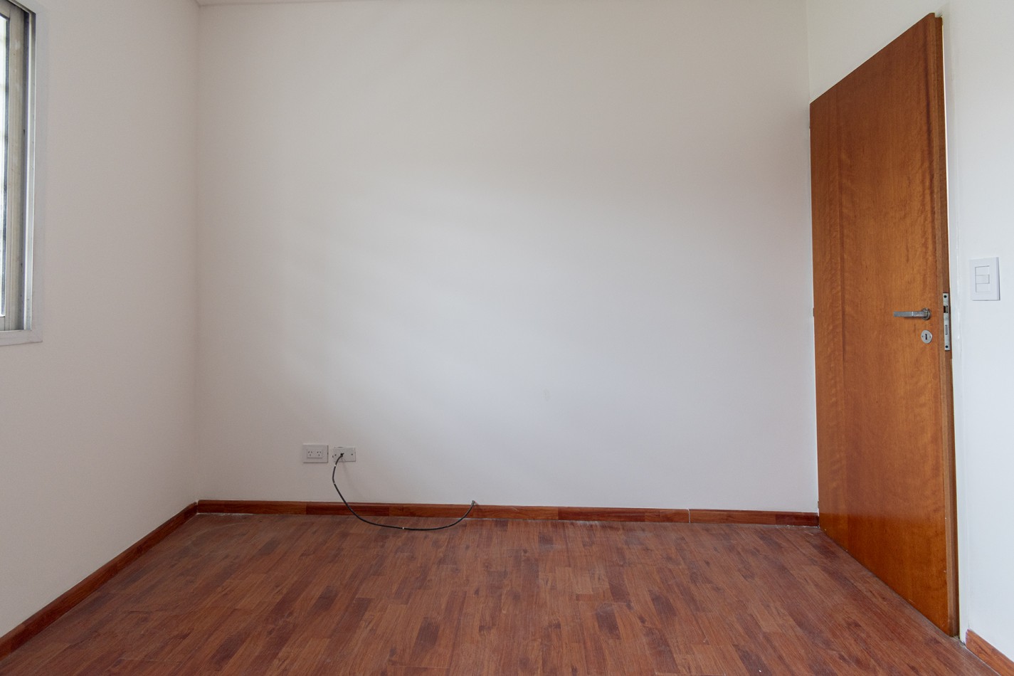 DEPARTAMENTO EN ALQUILER DE 2 AMB CON BALCON AL FRENTE