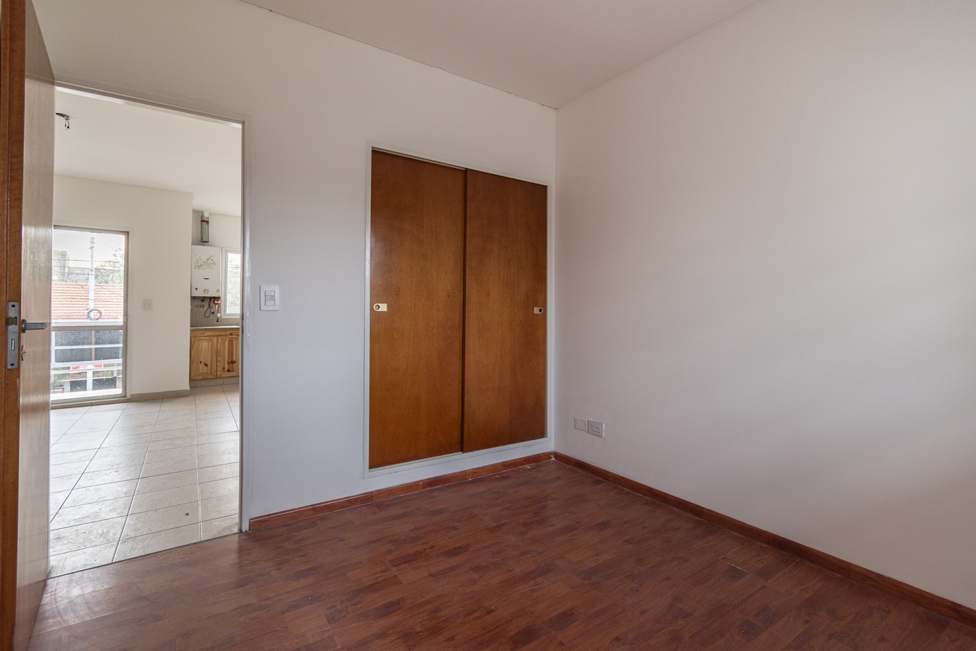 DEPARTAMENTO EN ALQUILER DE 2 AMB CON BALCON AL FRENTE