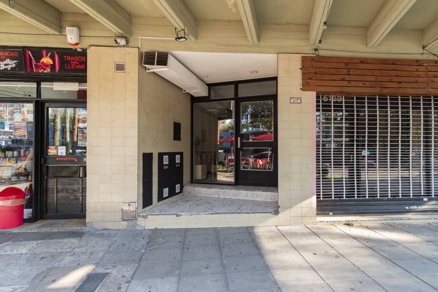 ALQUILER - DEPARTAMENTO 3 AMB FRENTE  ESTACION DE WILDE