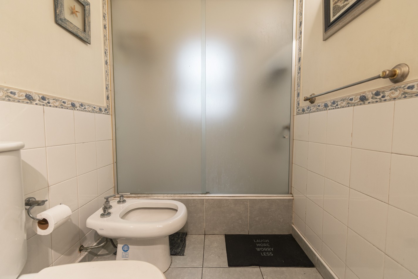 VENTA: DEPARTAMENTO 4 AMB- SEMIPISO C/COCHERA AL FRENTE