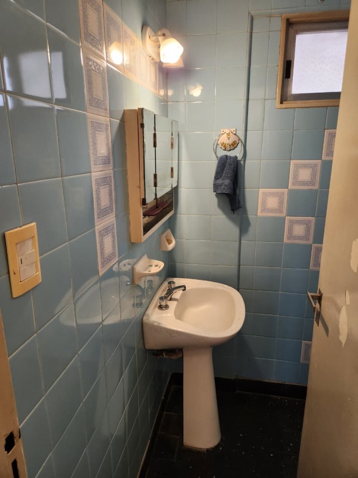 VENTA:  GRAN OPORTUNIDAD: DEPARTAMENTO 4 AMB AL FRENTE - Av Mitre al 600