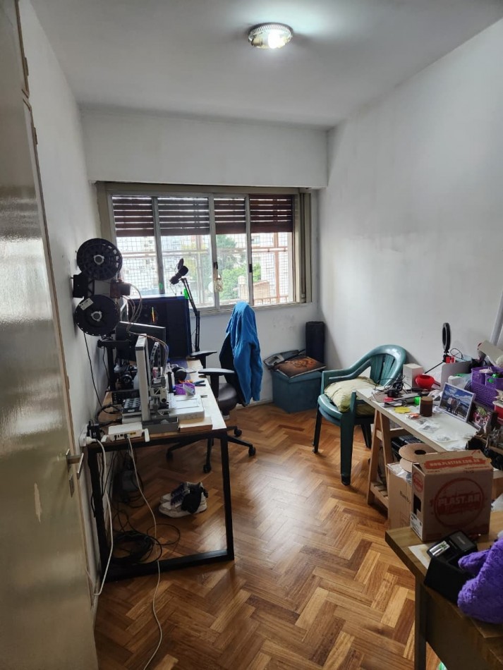 VENTA:  GRAN OPORTUNIDAD: DEPARTAMENTO 4 AMB AL FRENTE - Av Mitre al 600