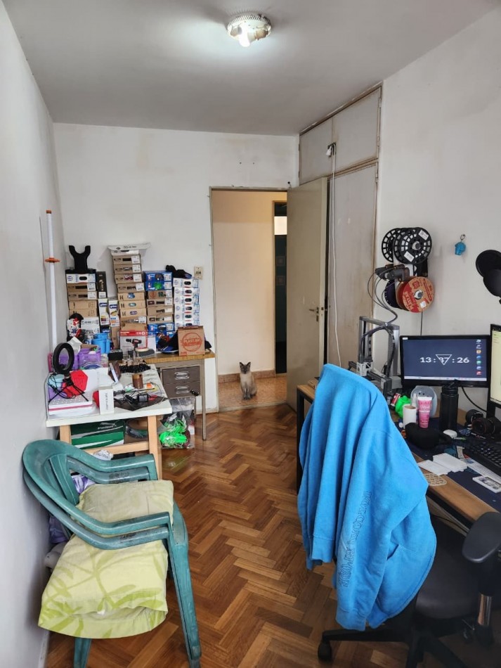 VENTA:  GRAN OPORTUNIDAD: DEPARTAMENTO 4 AMB AL FRENTE - Av Mitre al 600
