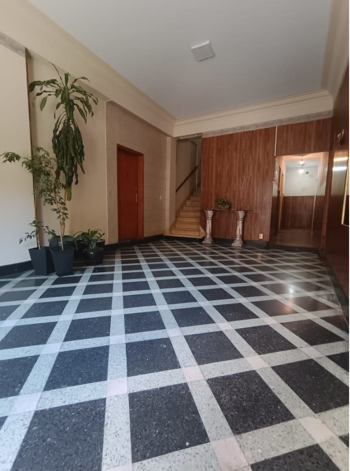 ALQUILER - DEPARTAMENTO 3 AMBIENTES SEMIAMUEBLADO EN AVELLANEDA CENTRO