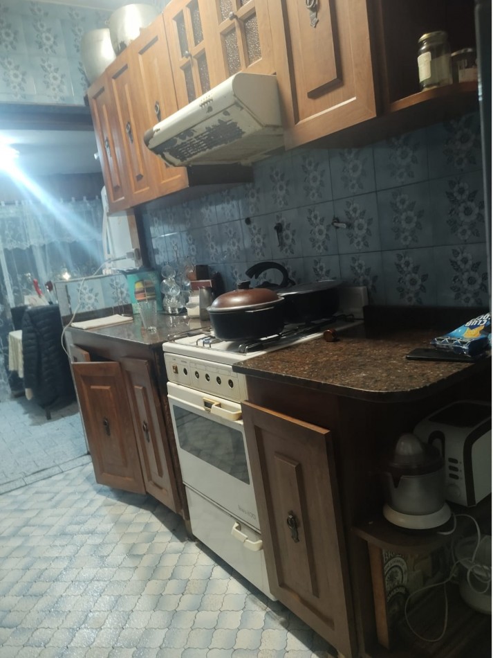 ALQUILER DEPARTAMENTO 4 AMBIENTES EN LANUS OESTE Av. Hipolito Yrigoyen 2500 Lanus Oeste