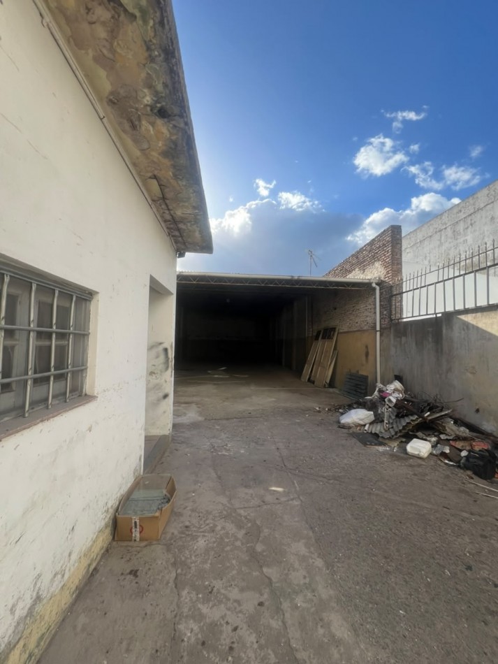 ALQUILER GALPON DE 300 M² - EXCELENTE UBICACION Y ACCESO