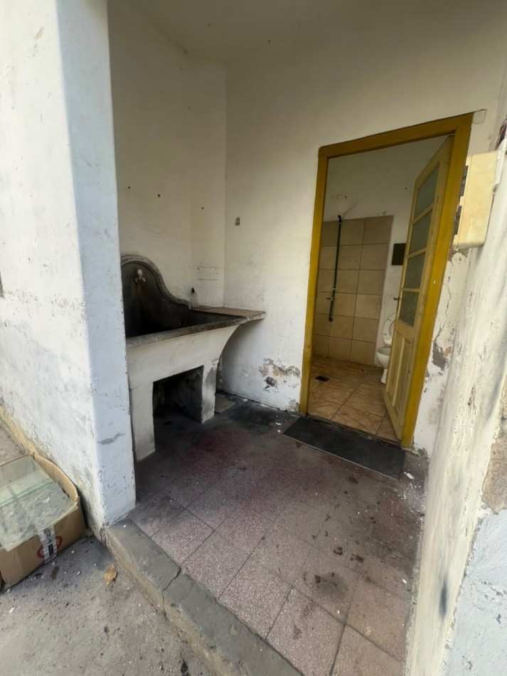 ALQUILER GALPON DE 300 M² - EXCELENTE UBICACION Y ACCESO