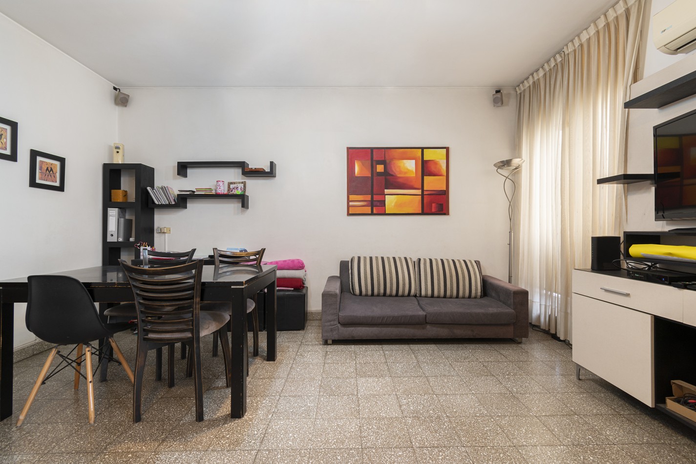 Venta Departamento 3 ambientes - Avellaneda Dentro del complejo Mariano Moreno ubicado sobre Diaz Velez 400