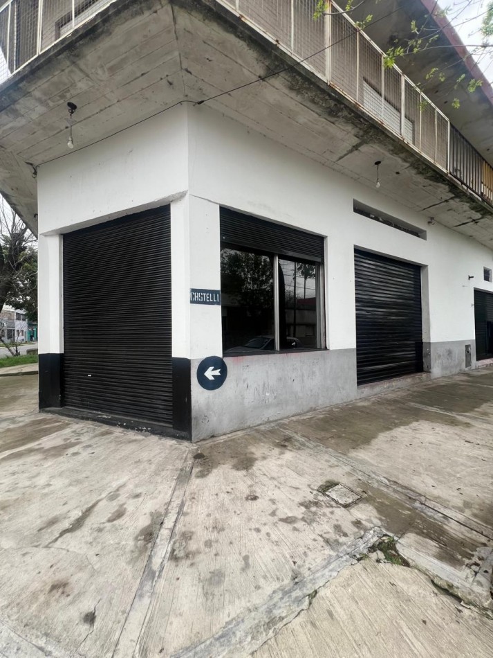 LOCAL EN ESQUINA DE 90 M² - CRUCECITA - EXCELENTE UBICACION