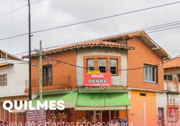 NUEVO VALOR- GRAN OPORTUNIDAD: CASA DE 2 PLANTAS CON LOCAL EN ESQUINA PARA ALQUILAR