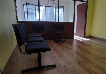 OFICINA COMERCIAL EN EXCELENTE UBICACION - AVELLANEDA CENTRO