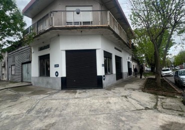 LOCAL EN ESQUINA DE 90 M² - CRUCECITA - EXCELENTE UBICACION